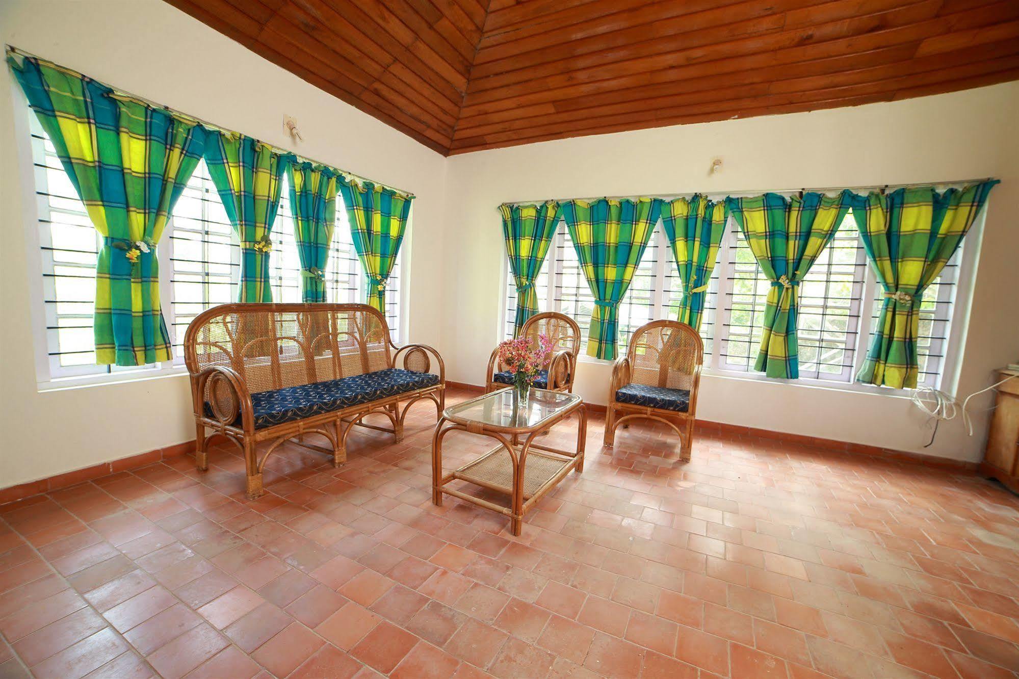 Green Jungle Holiday Resort Munnar Exterior photo